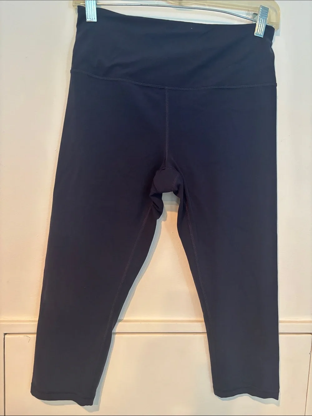 Athleta Women’s Navy Blue Ultra High Rise Elation Capri Legging in Petite Medium
